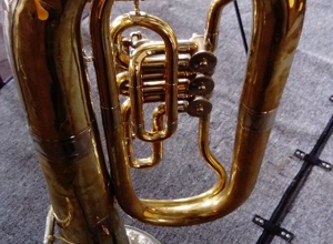Neue Tuba für den Musikverein