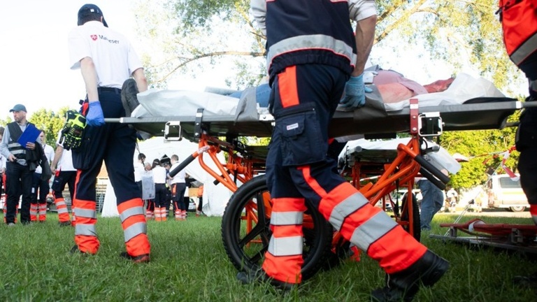 Anschaffung eines Krankentragen-Fahrgestells für Sanitätsdienste