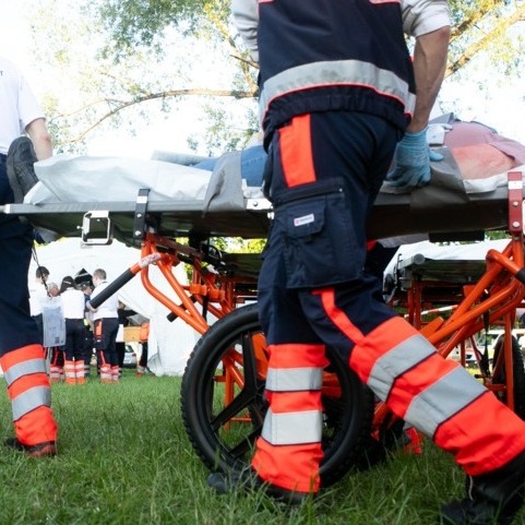 Anschaffung eines Krankentragen-Fahrgestells für Sanitätsdienste