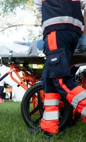 Anschaffung eines Krankentragen-Fahrgestells für Sanitätsdienste
