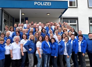 Volksbank: Polizeichor Hameln- Projektidee neue Chorkleidung