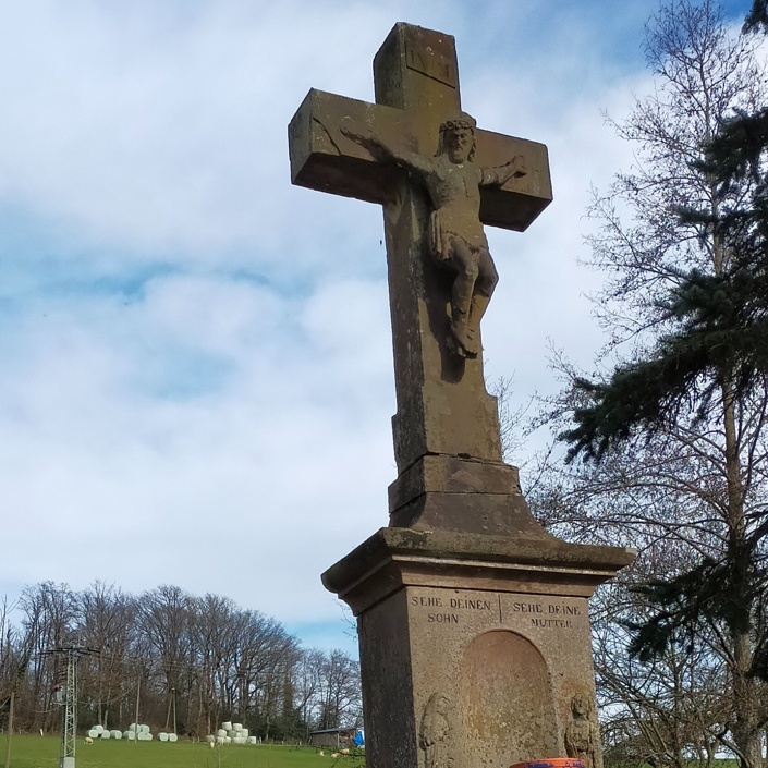 Restauration eines Wegekreuzes aus dem Jahr 1848 in Hörnen bei Olpe