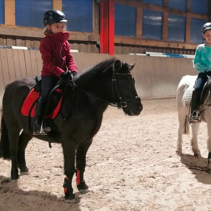 Reitsport ohne Hürden - für Kinder aus einkommensschwachen Familien