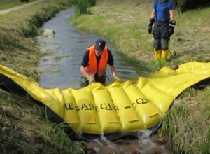 Hochwasserschutz / mobile Stauhilfe für die FFW Rüssenbach