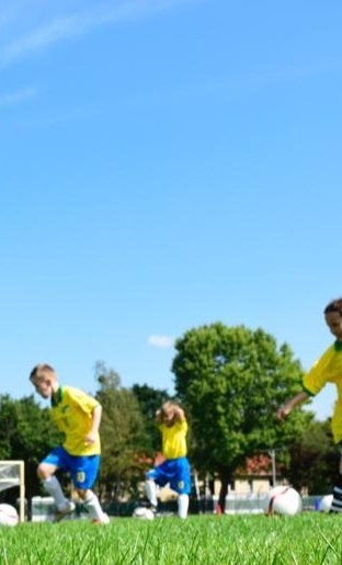 Brasilianisches Ferien-Fußballcamp für Kids