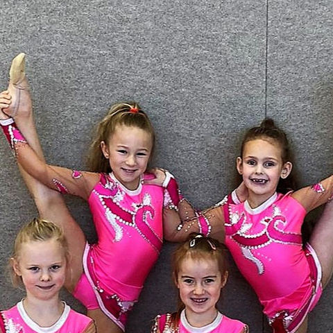 Sportkleidung für Kinder und Schüler/innen