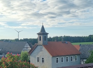 Neue Glockensteuerung  "Alte Schule"  Immichenhain
