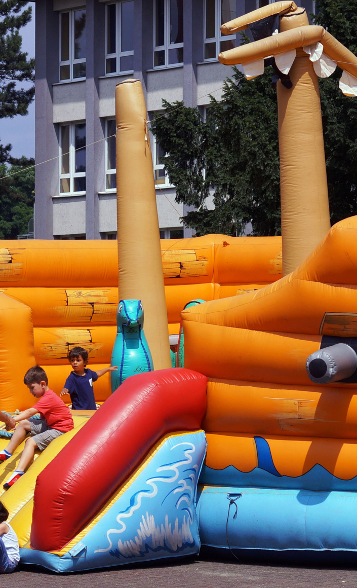 Hüpfburgenland und Kinderparadies