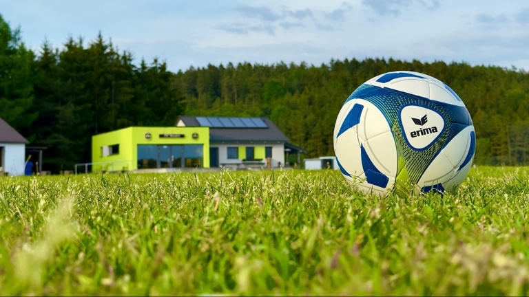 Anschaffung eines neuen Rasenmähertraktors für den TSC Bärnfels