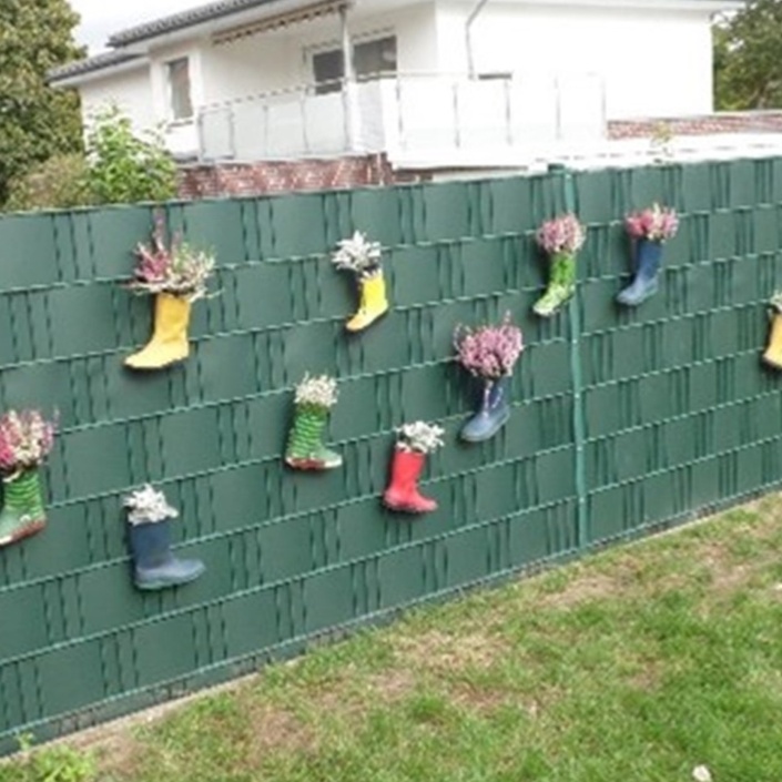 Weltrekordversuch  im Upcycling - Jung und Alt für den guten Zweck