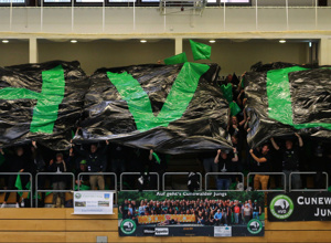 Heimatlos nach Sporthallenbrand - Ein Vereinstransporter soll her!