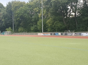 Bau einer Tribüne für 100 Zuschauer auf unserer Sportanlage