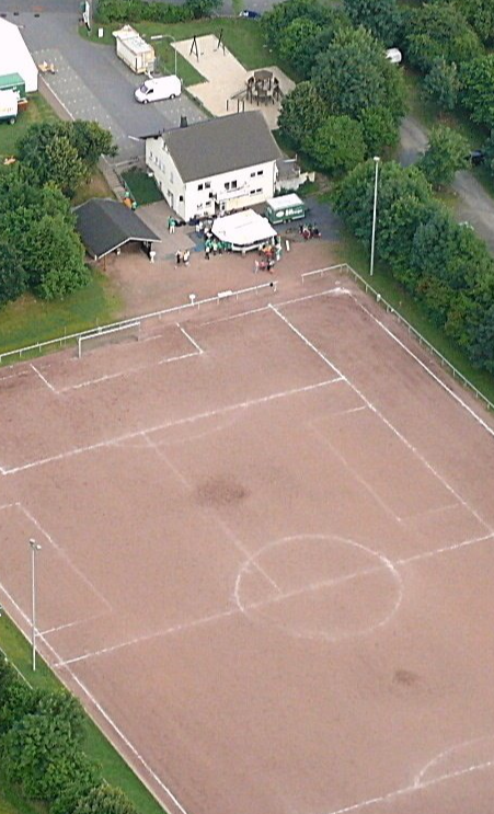 Sanierung der Sportanlage Girkenroth in einen Kunstrasenplatz