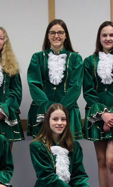 Neue Gardekostüme für die Tanzgruppe des SGV Grafschaft