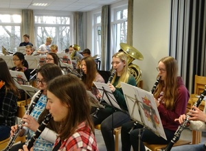 Zwei Pauken für die Gaesdoncker Bigband