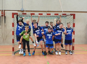 Einheitliche neue Trikots für die Handballjugend des MTV Vorsfelde