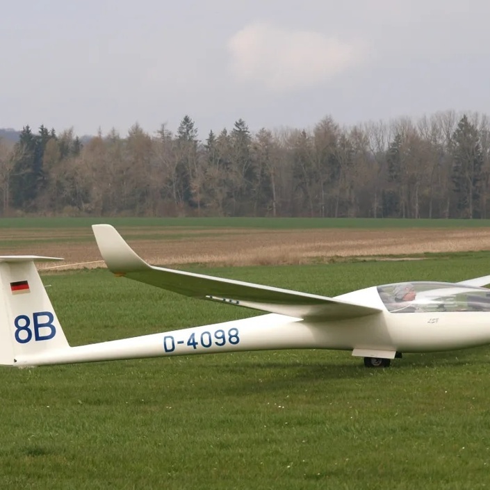 Volksbank: Neulackierung Hochleistungssegelflugzeug