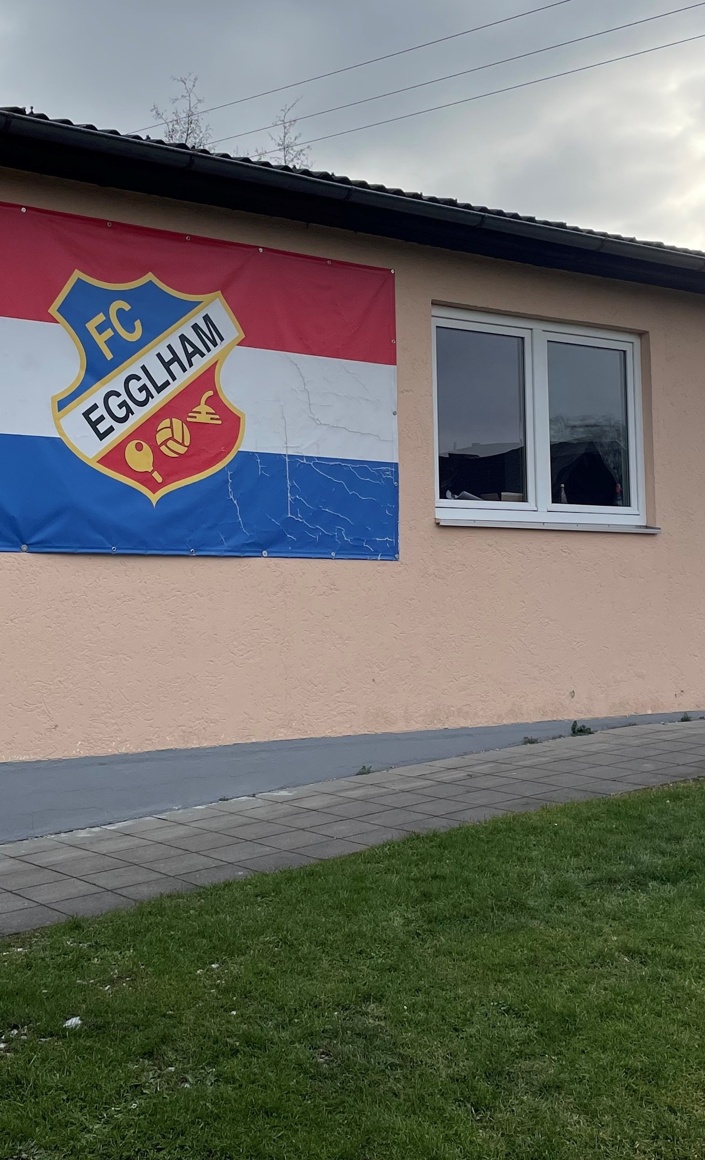 Fassadenarbeit Sporthaus FC Egglham