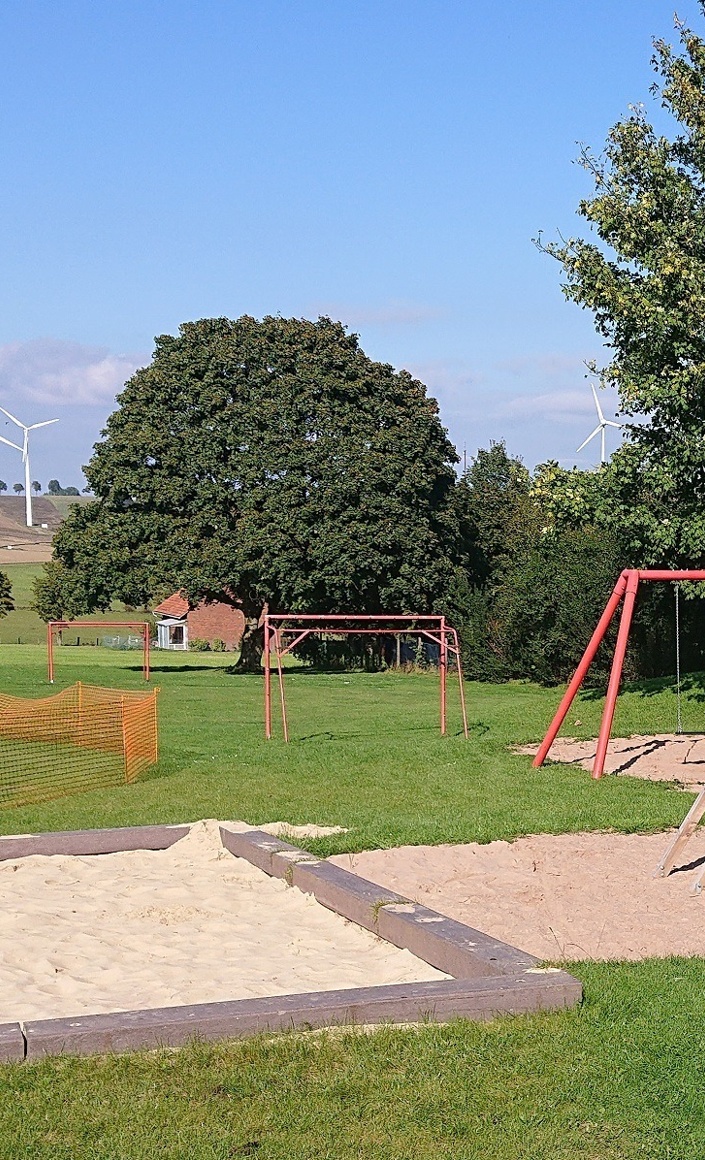 Volksbank: Klettergerüst für unseren Spielplatz Neersen