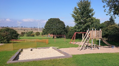 Volksbank: Klettergerüst für unseren Spielplatz Neersen