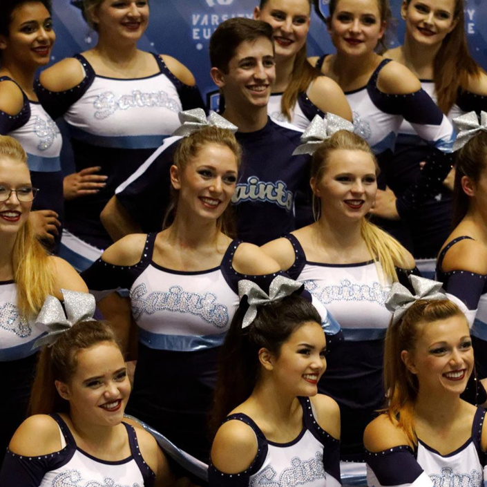 Uniformhosen für die Cheerleader