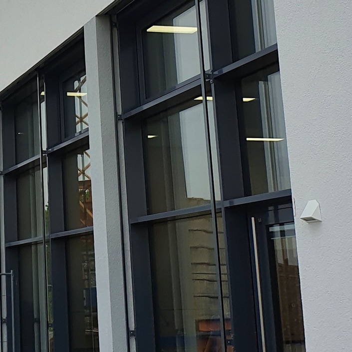 Beschaffung von Einrichtungen für den neuen Vereinsraum