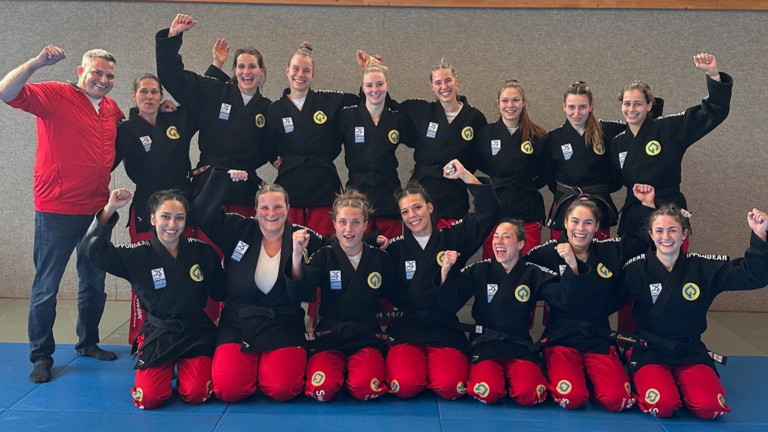 Neue Judoanzüge für Bundesliga-Team