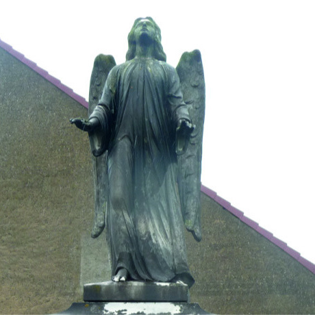 Grabmal mit Engel