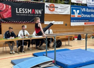 Neues Turnequipment und Geräte für die Turnabteilung der TuS Damm