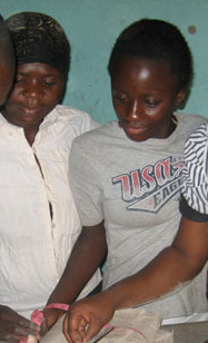 Berufsausbildung für jugendliche Schulabbrecher in Kasese/Uganda