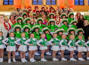 Neue Uniformen für die Tanzgarden des KV 1838 e.V Kaiserslautern