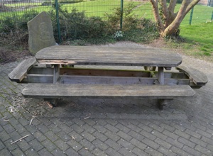 Renovierung des Kinderspielplatzes in Scheidingen