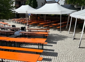 Faltpavillons für den Schlater Maibaumhock
