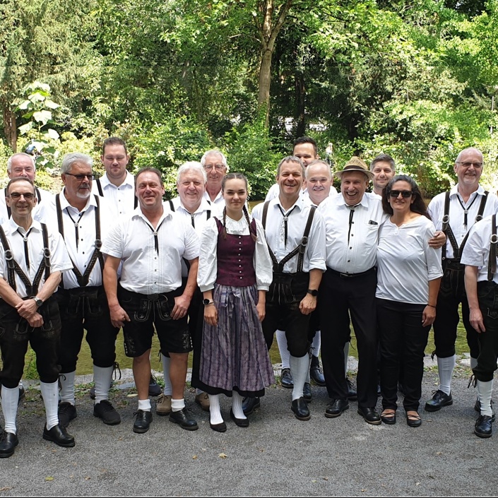 Mit frischem Outfit ins 50-jährige Jubiläum