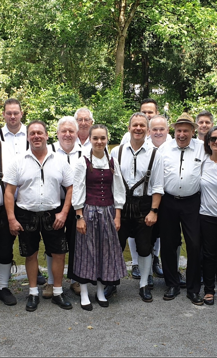 Mit frischem Outfit ins 50-jährige Jubiläum