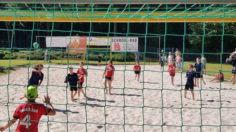 Neuer Beachsand im Waldbad