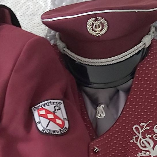 Uniformjacken für Oeventrops Musikerjugend