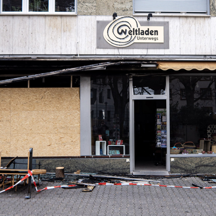 Wiederaufbau des Mainzer Weltladens nach Brandstiftung