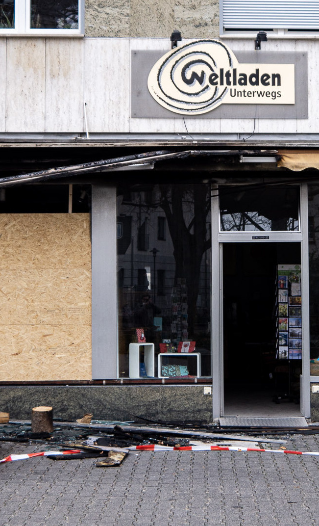 Wiederaufbau des Mainzer Weltladens nach Brandstiftung