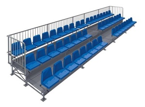 Mobile Tribünen für 150 Zuschauer*innen