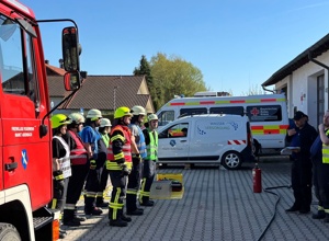Tagesdienstkleidung für die Freiwillige Feuerwehr Aidenbach