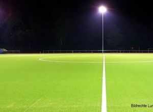 Sanierung der Flutlichtbeleuchtung beim FC Wallersdorf