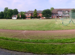 Flutlichtanlage für den Fußballplatz