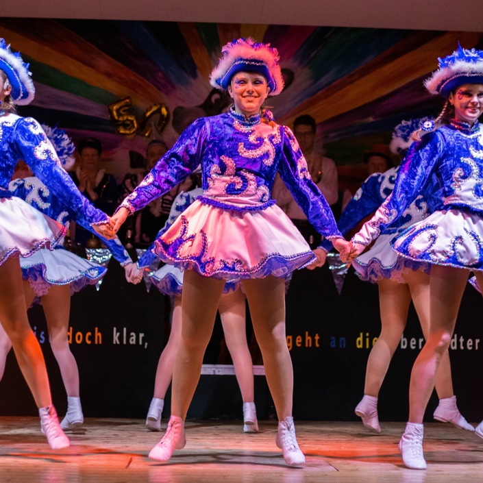 Neue Kostüme für die Funkengarde Obermarsberg