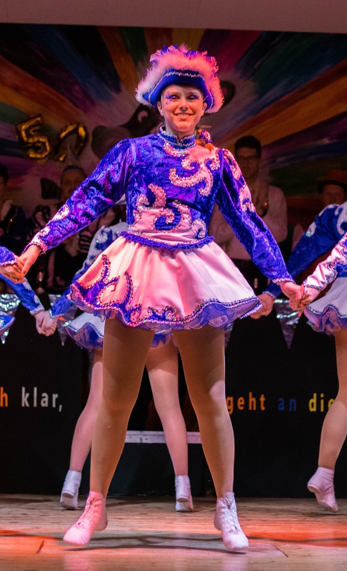 Neue Kostüme für die Funkengarde Obermarsberg