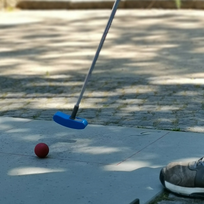 Gastronomiebedarf für Minigolf der kiezküchen Obdachlosenversorgung