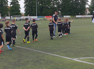 Innovative AIRPITCH-FUSSBALL-ARENA für Kinder und Jugendliche