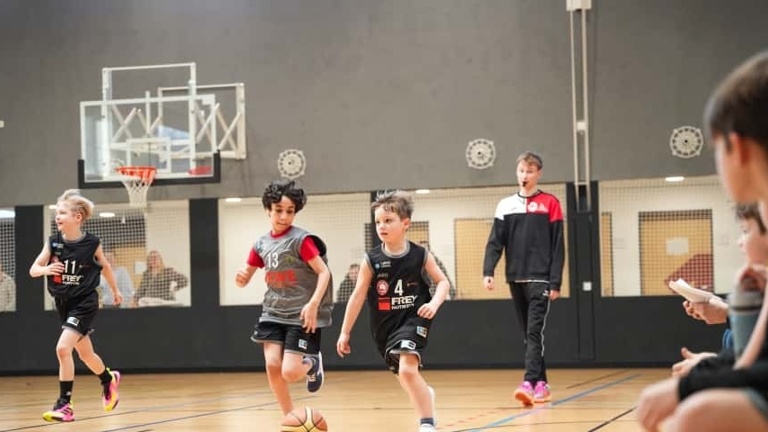 Basketball AGs an Paderborner Grundschulen möglich machen!