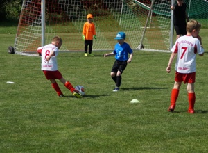 Leuchtende Zukunft für Sportstätte und Jugend