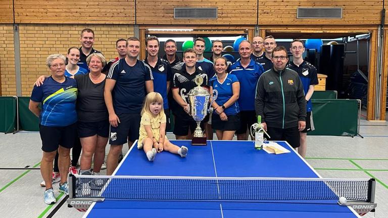 Volksbank: Neue Trikots & Zubehör Tischtennissparte TSV Kirchbrak